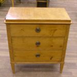 329 5539 CHEST OF DRAWERS